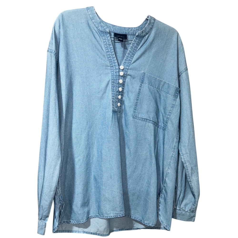 J. Jill Relaxed Denim Blue Jean Small Light Wash Chambray‎ Button V-Neck Blouse